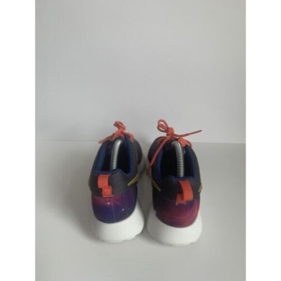 Nike Roshe One Galaxy Multicolor Print 677782-007 Kids Size 7 Y - Picture 5 of 7